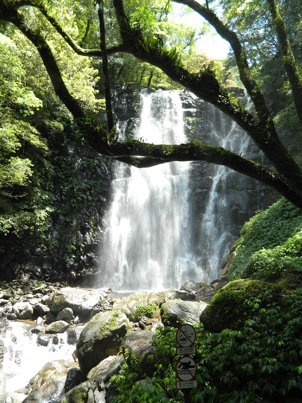 處女瀑布步道