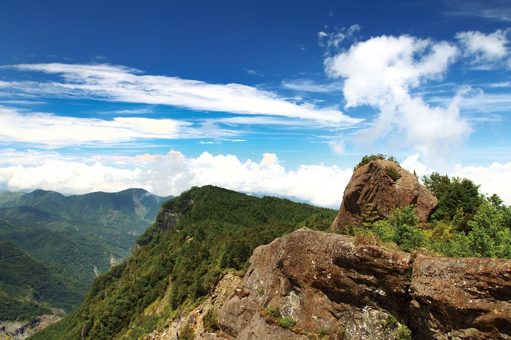 阿里山新八景-塔山奇岩