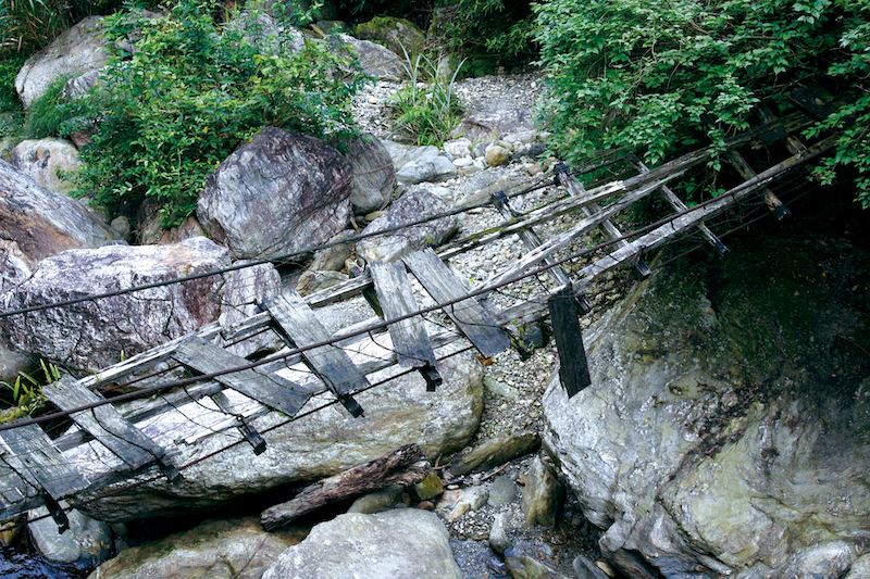 「昭和五年七月」舊吊橋遺跡