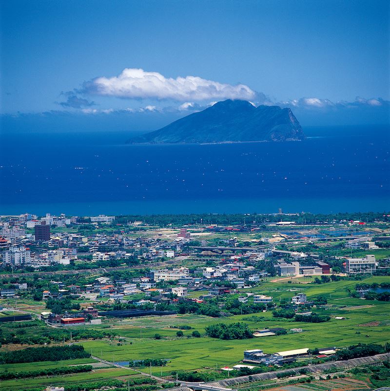 眺望龜山島